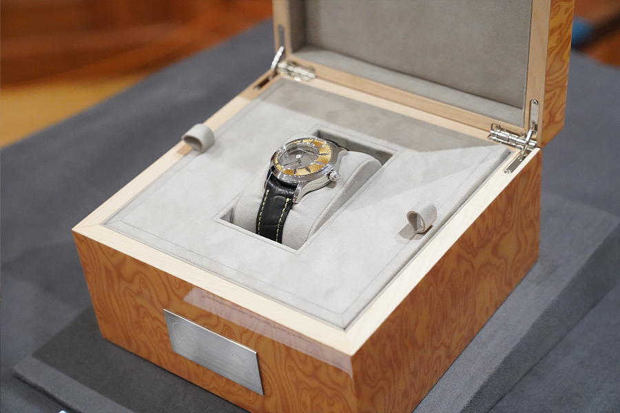 Часы Константина Чайкина становятся частью фонда Гохрана России